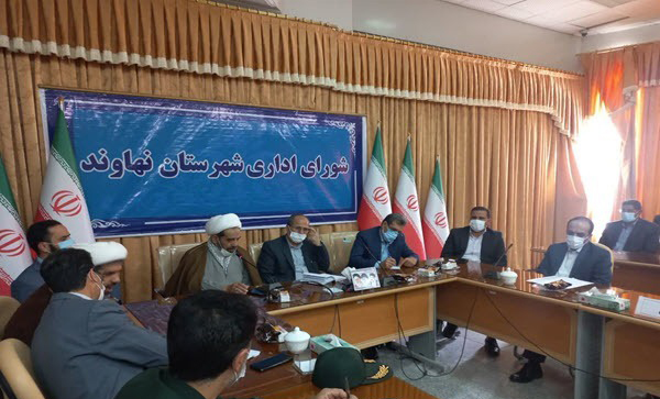 فرمانداران نقطه وصل مردم با نظام هستند فرمانداران نقطه وصل مردم با نظام هستند