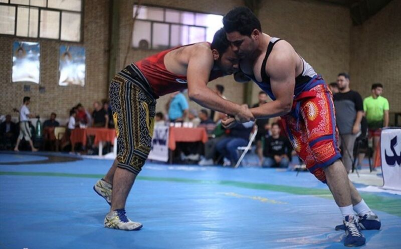 آغاز مسابقات ورزش زورخانه‌ای و کشتی پهلوانی در همدان