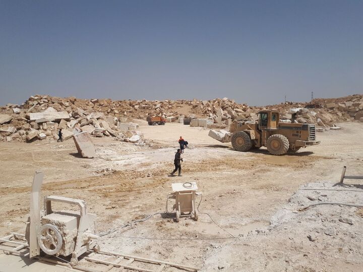 جلوی فعالیت معادن مخرب محیط زیست گرفته شود