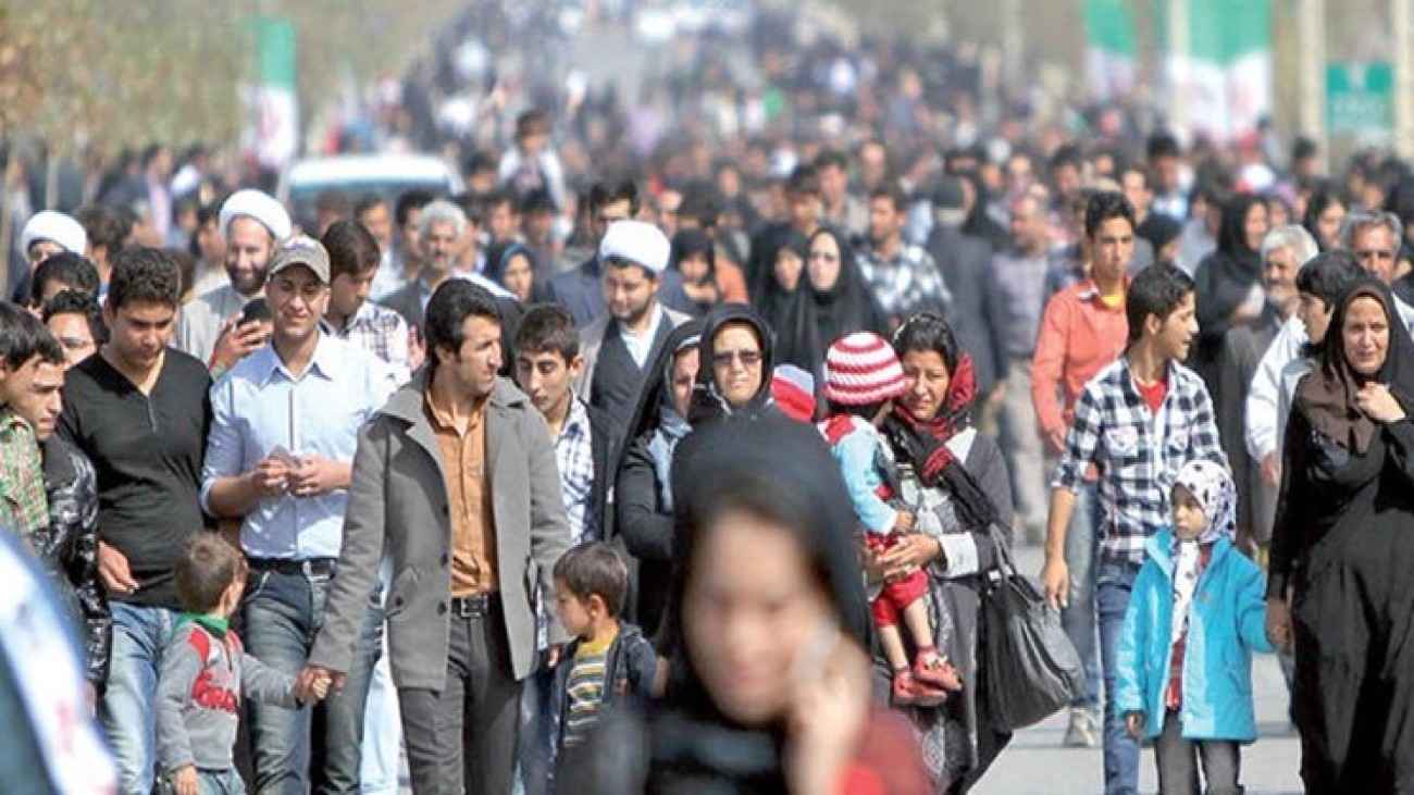 سهل‌انگاری در رعایت پروتکل‌ بهداشتی در همدان/تزریق واکسن کودکان رضایت‌بخش نیست