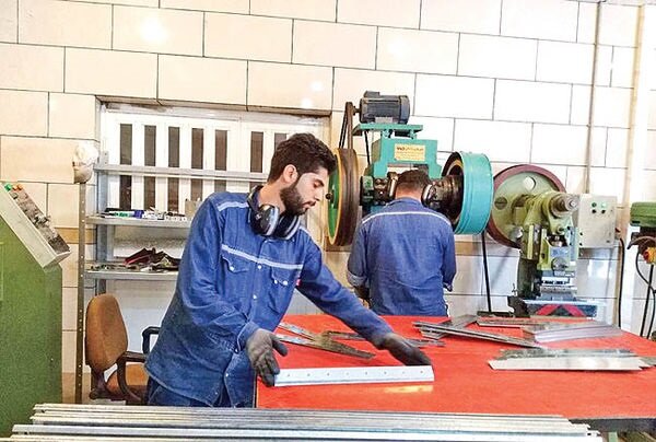 ایجاد ۵۰۰ شغل از محل اقتصاد مقاومتی در تویسرکان