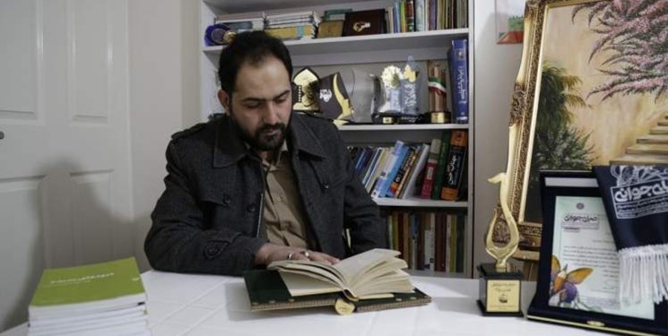 نویسنده همدانی: هنرمند و ورزشکار در هر زمینه‌ای مرجع فکری نیست/ قانون برای همه یکسان اعمال شود