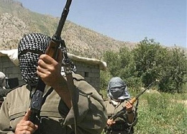 کومله ها طی ایام جنگ تحمیلی از آمریکا دستور می گرفتند