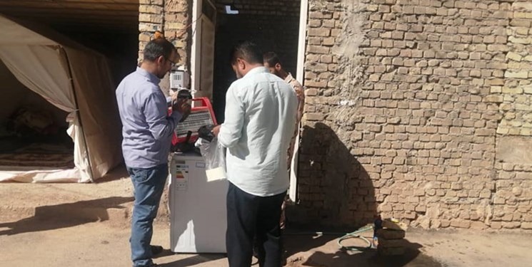 بسیجیانی که کسب و کارشان محبت است و خدمت/ از تعمیر رایگان اسباب خانه تا هزار و یک کار دیگر