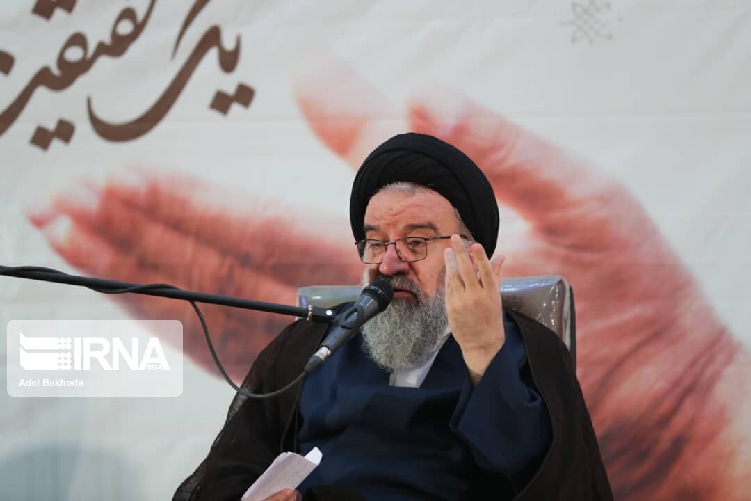 آیت‌الله خاتمی: منش رییس جمهور ولایت‌مداری است/ مردم سرمایه اصلی نظام هستند